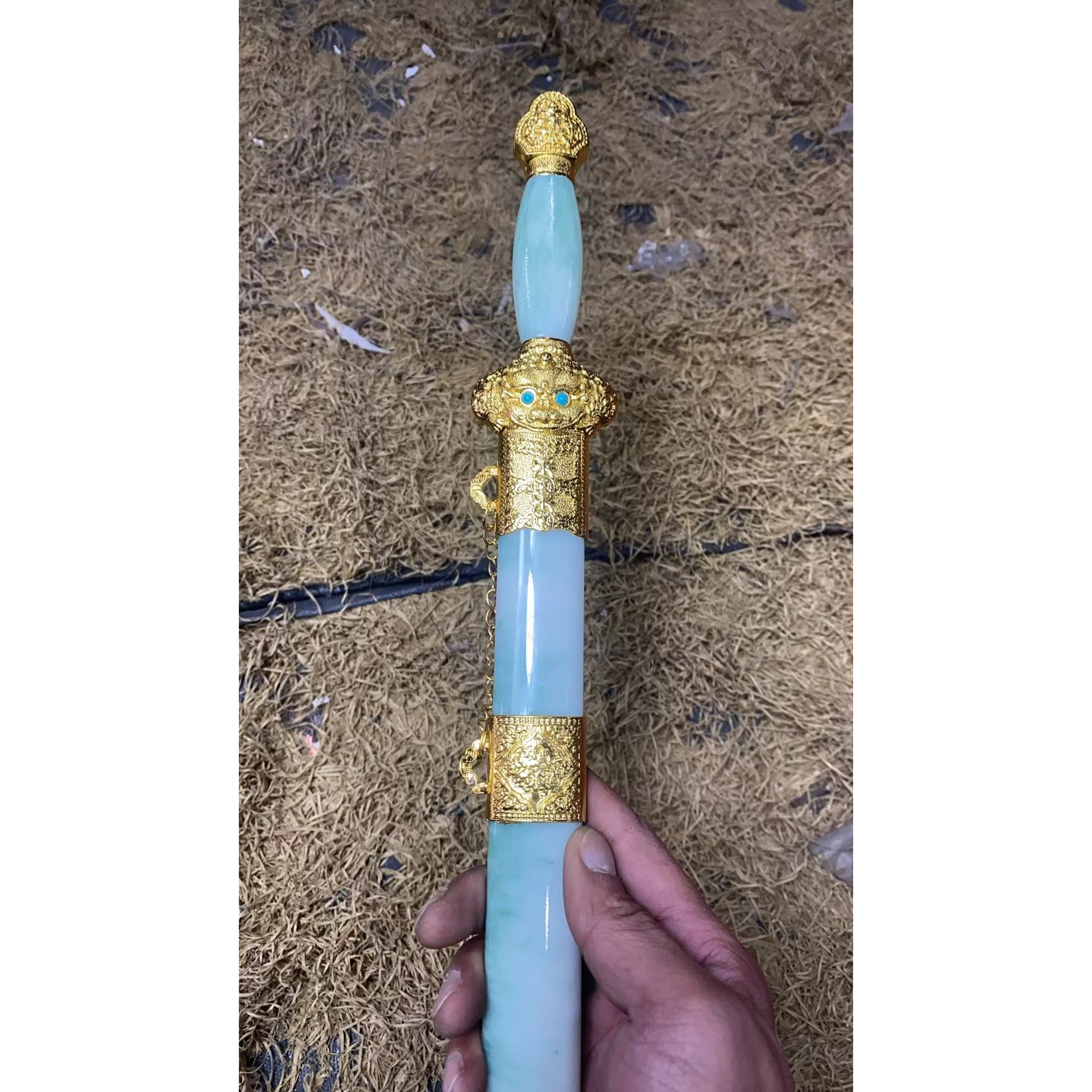 装饰玉剑摆件（金三甄选）