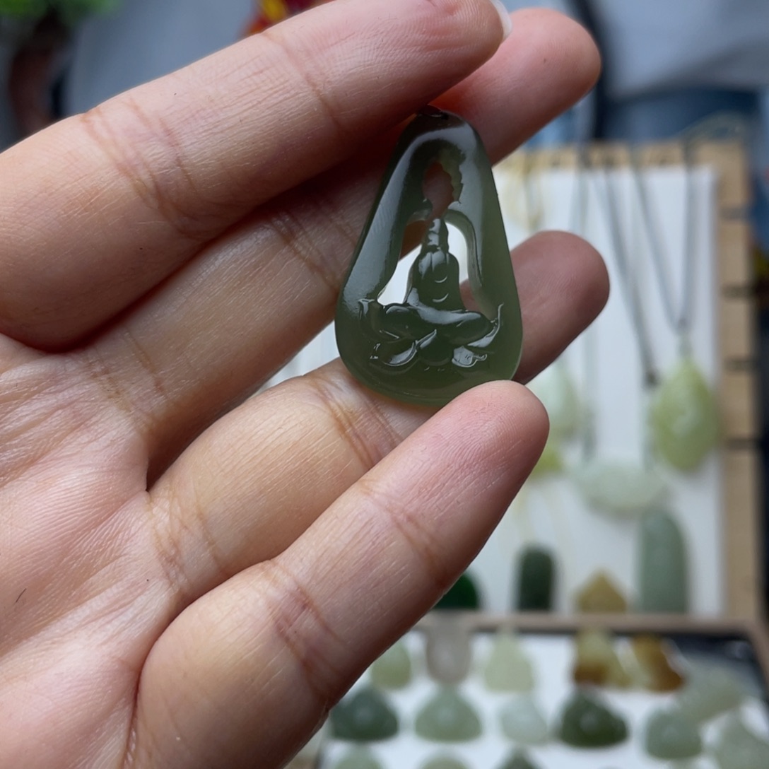 和田玉未镶嵌吊坠(不含链)