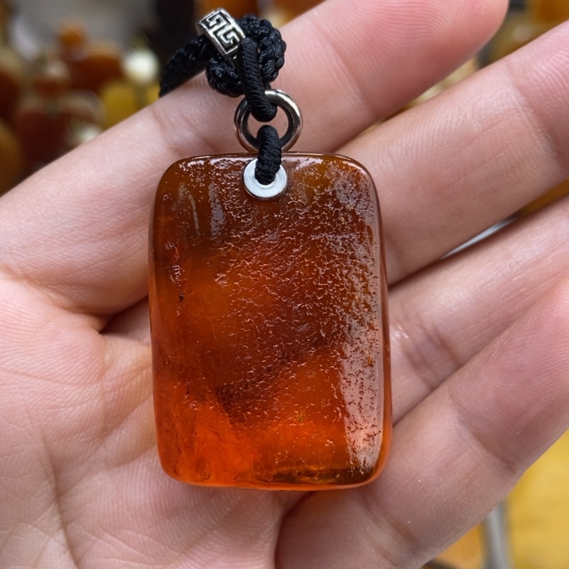 【闪购商品】琥珀颈饰未镶嵌