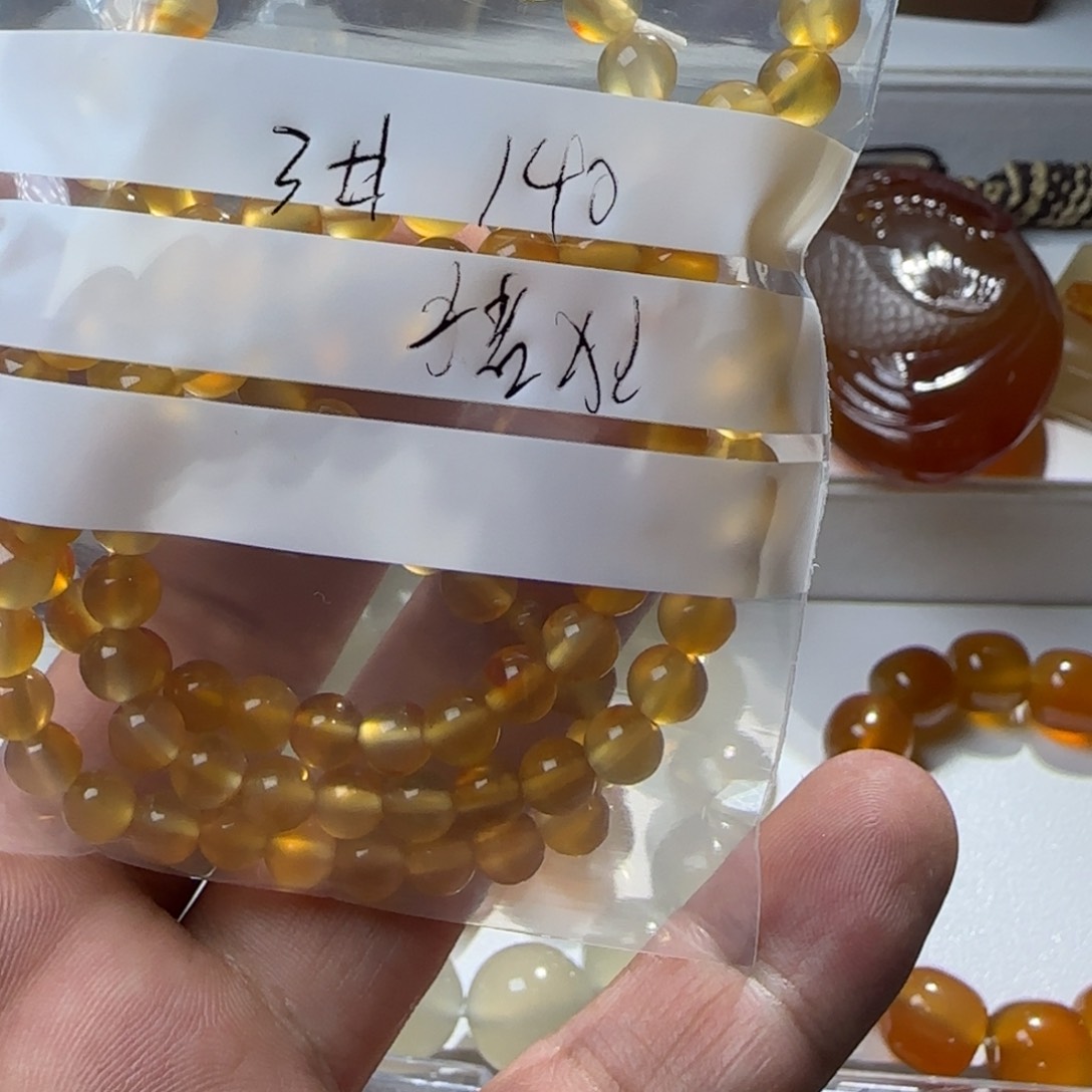 玛瑙/玉髓颈饰合金猪*3