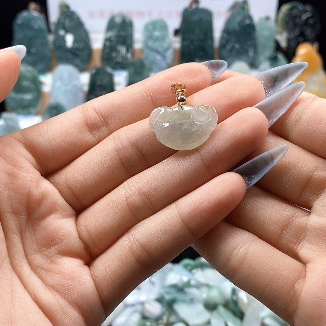 翡翠未镶嵌吊坠(不含链)77如意吊坠