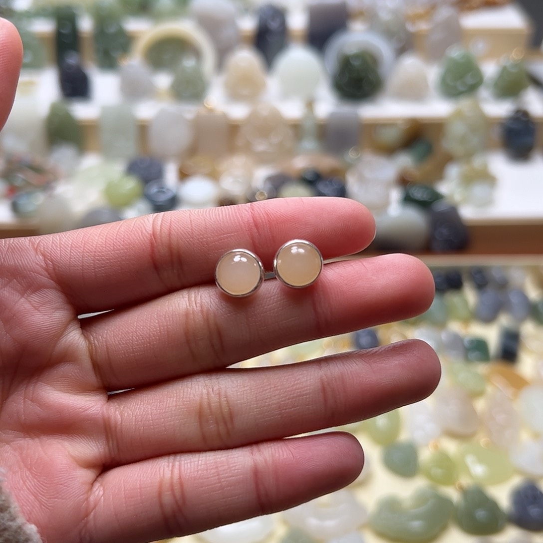 和田玉耳钉银S925镶嵌