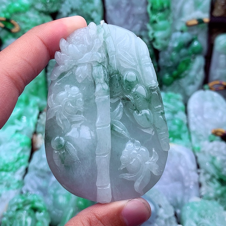 翡翠未镶嵌吊坠(不含链)