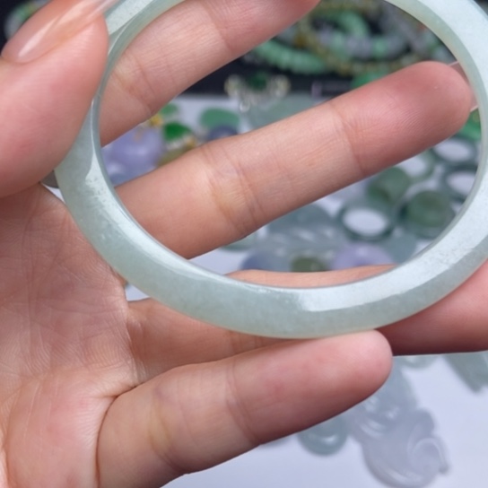 翡翠未镶嵌吊坠(不含链)天然缅甸翡翠a货