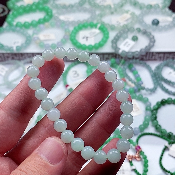 翡翠手链未镶嵌卡7,2