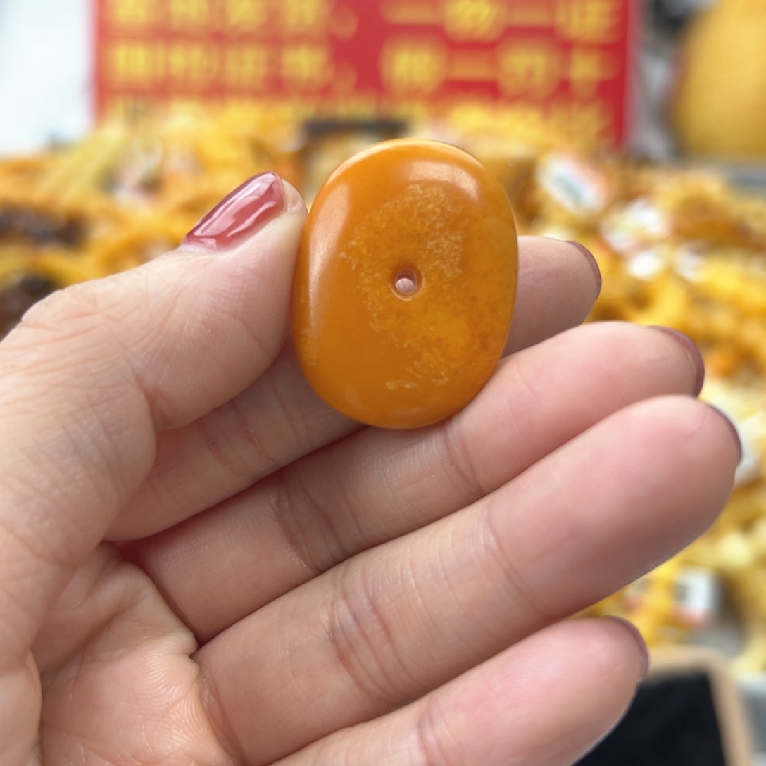 琥珀珠宝奇石未镶嵌
