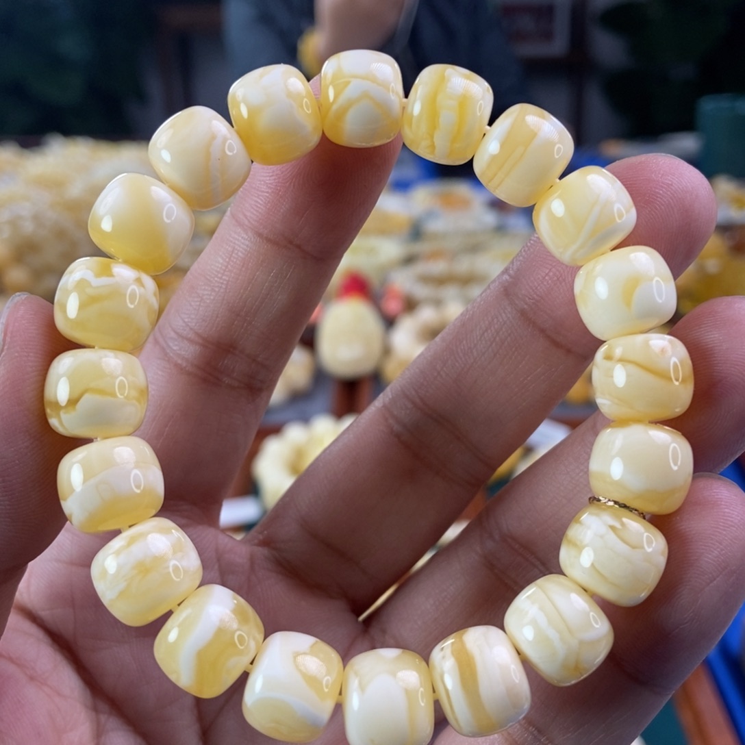 琥珀珠宝奇石未镶嵌11+瓷白花老型18.77