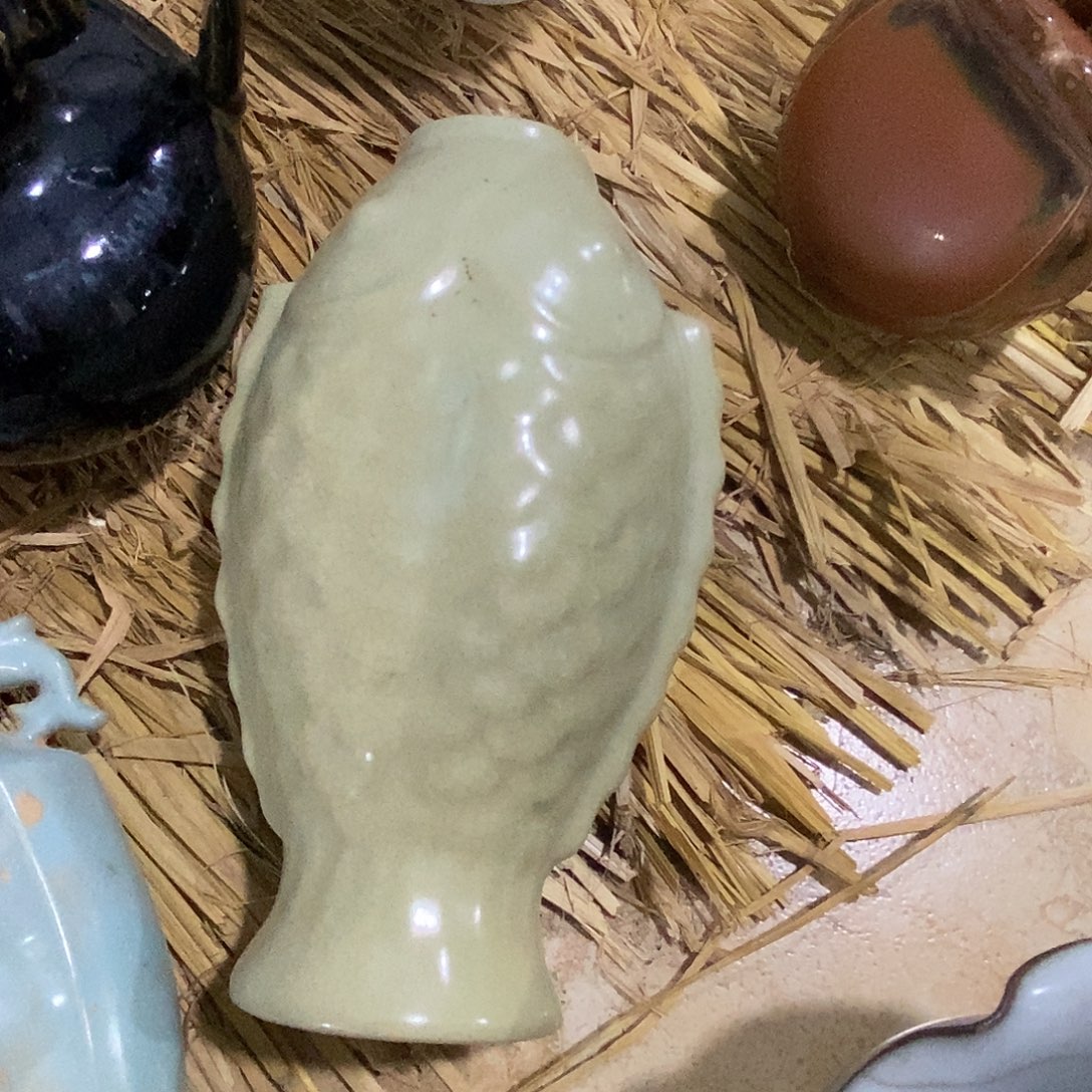 5***5瓷片汝窑的一个鱼瓶水