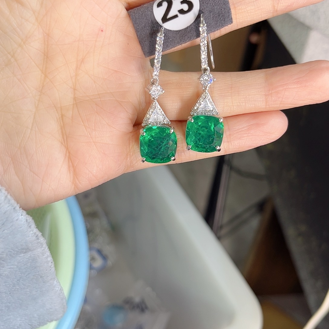 银S925镶嵌耳饰祖母绿