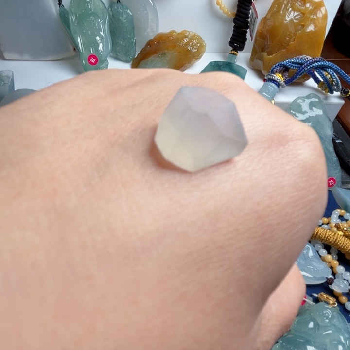 翡翠未镶嵌颈饰天然翡翠