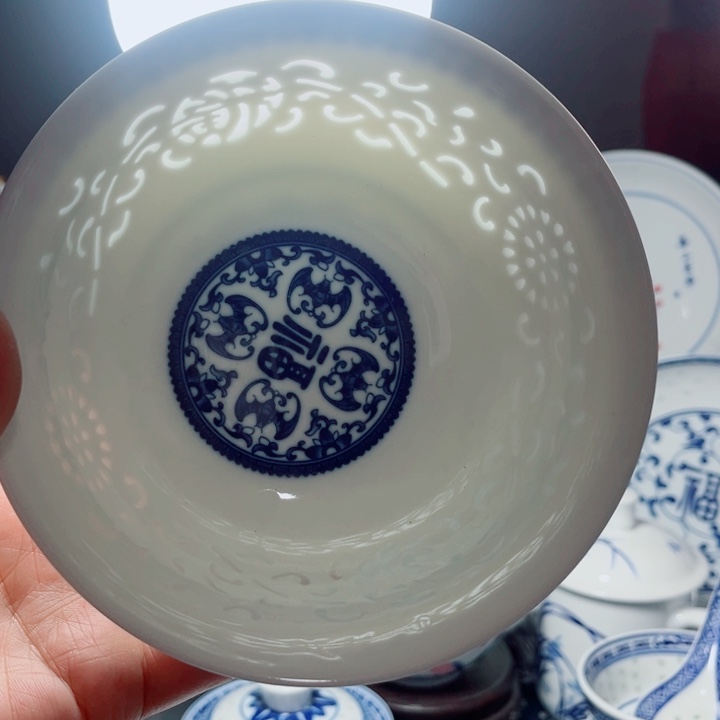 青花玲珑6寸面碗满雕满福五福