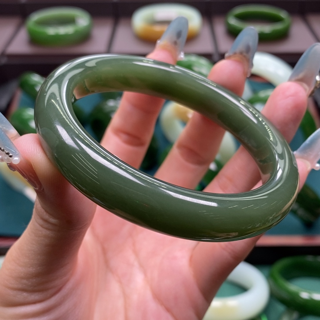 和田玉未镶嵌手镯5960