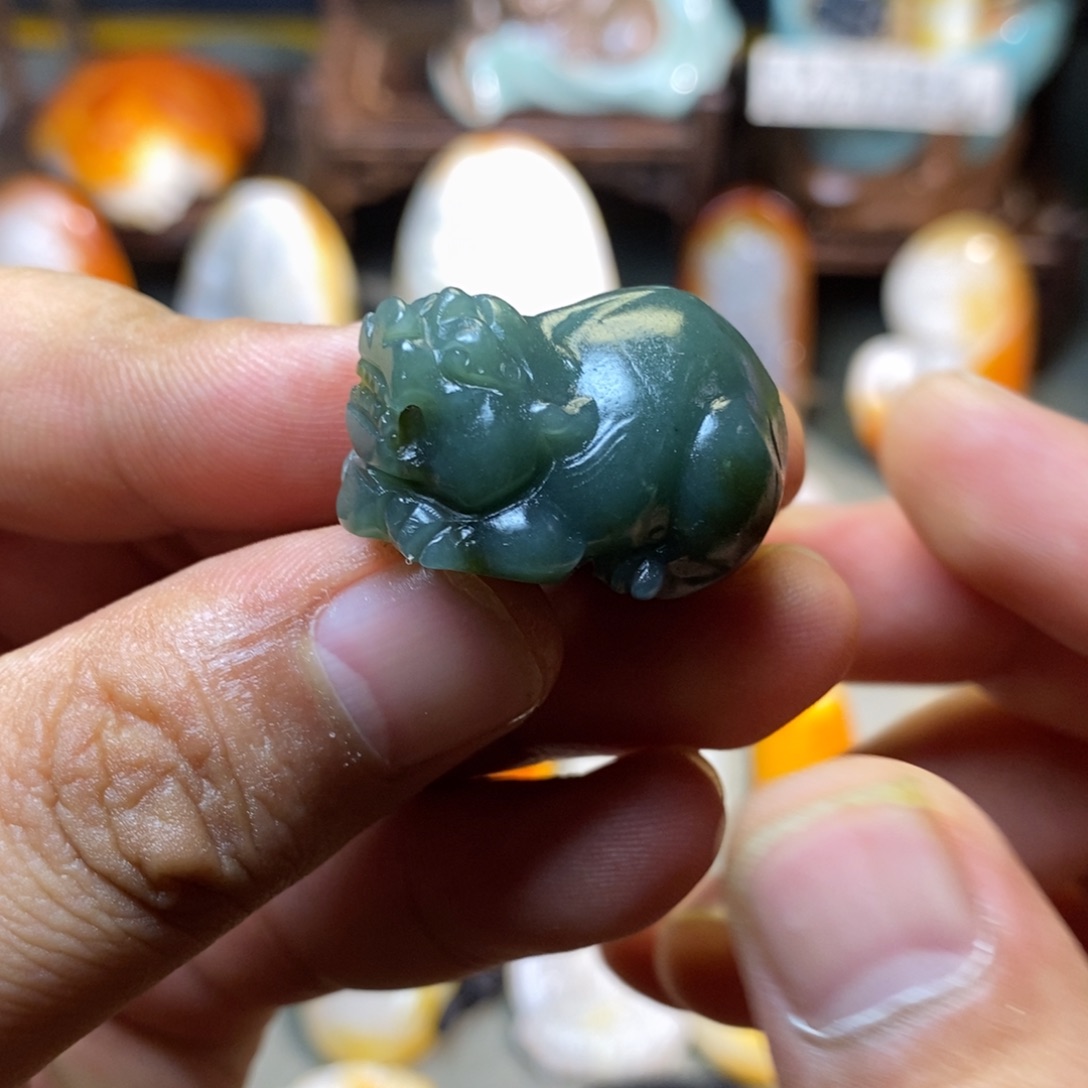 和田玉未镶嵌挂件