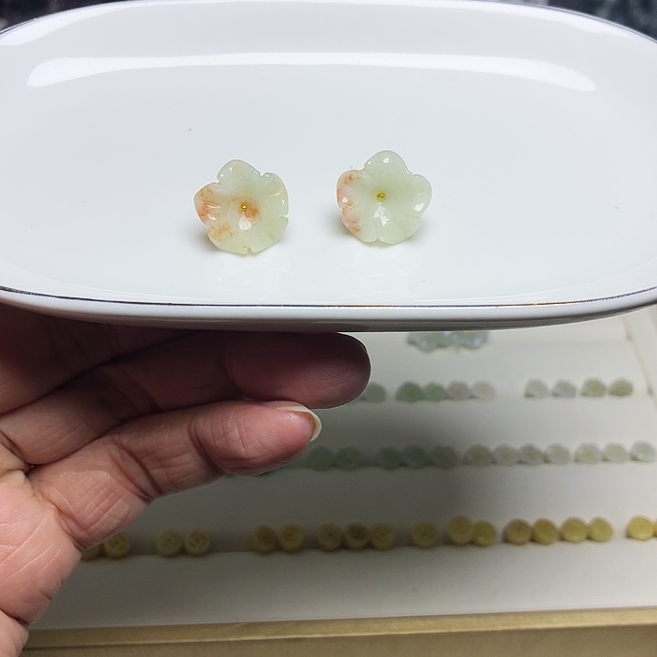 五***张翡翠未镶嵌手镯耳钉