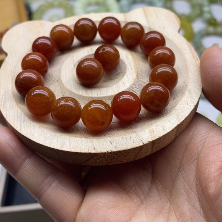 蛇纹石玉手串未镶嵌顺****了