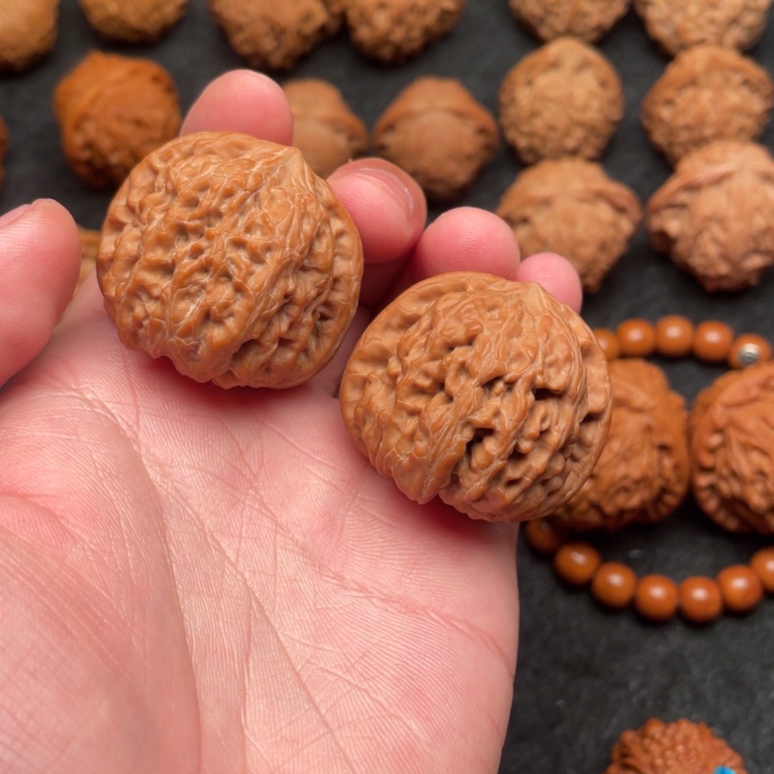 文玩核桃吊坠全品白茬平谷凹底