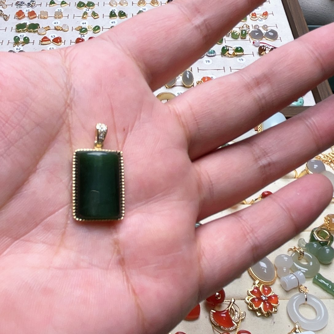 和田玉吊坠银S925镶嵌