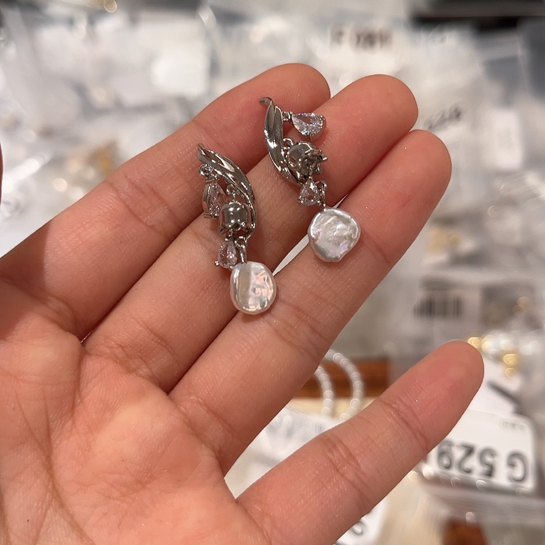 合金淡水珍珠耳饰