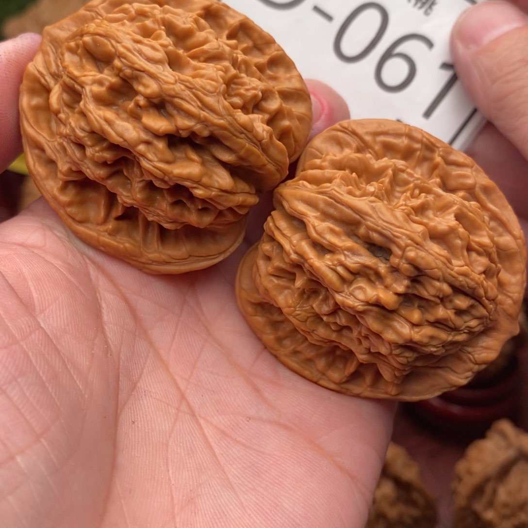 文玩核桃把件虎头43