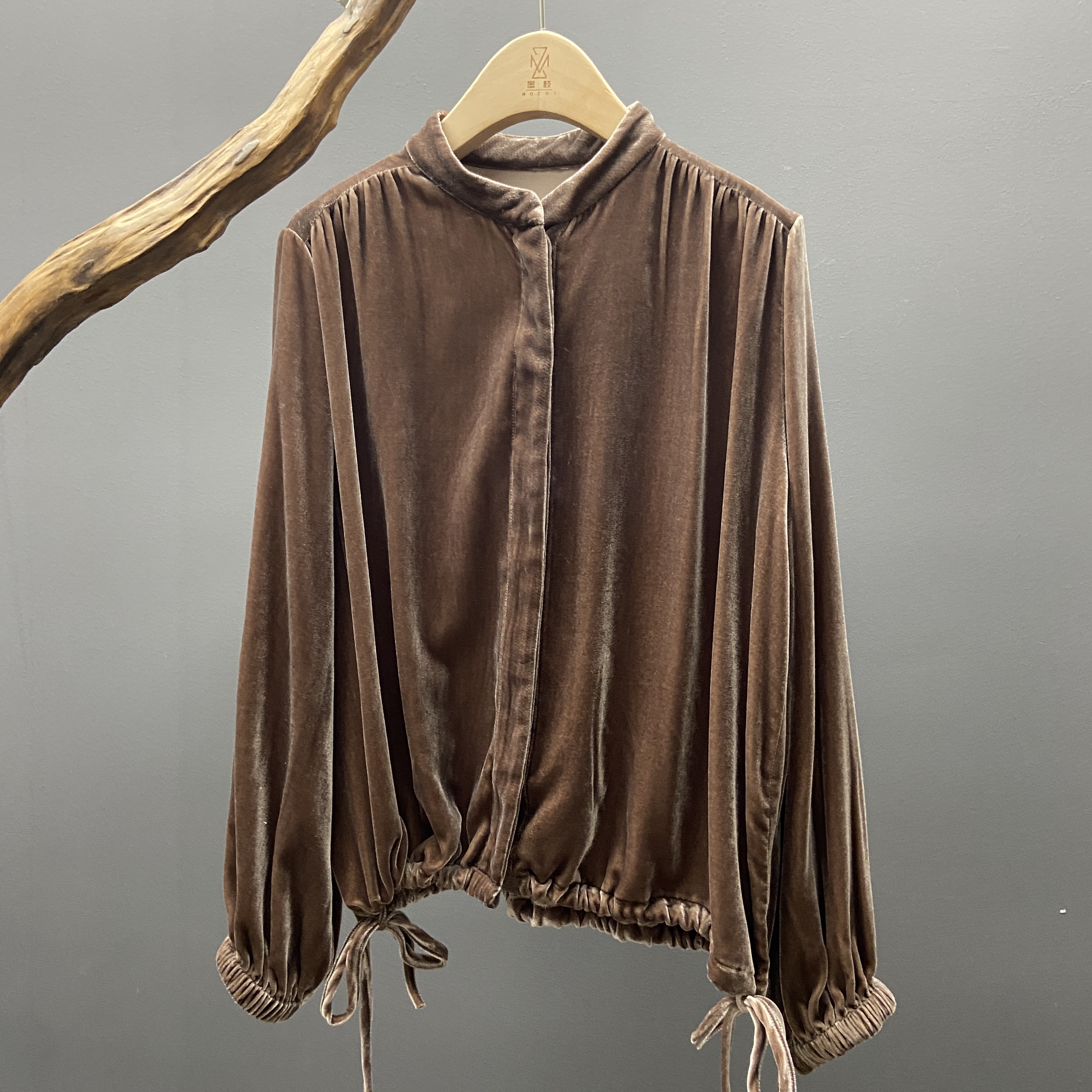 墨枝 百搭通勤款桑蚕丝丝绒外套S900A297