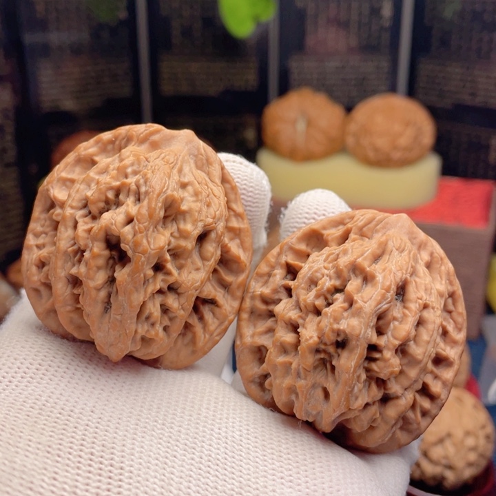 文玩核桃吊坠42全品原桩麦虎