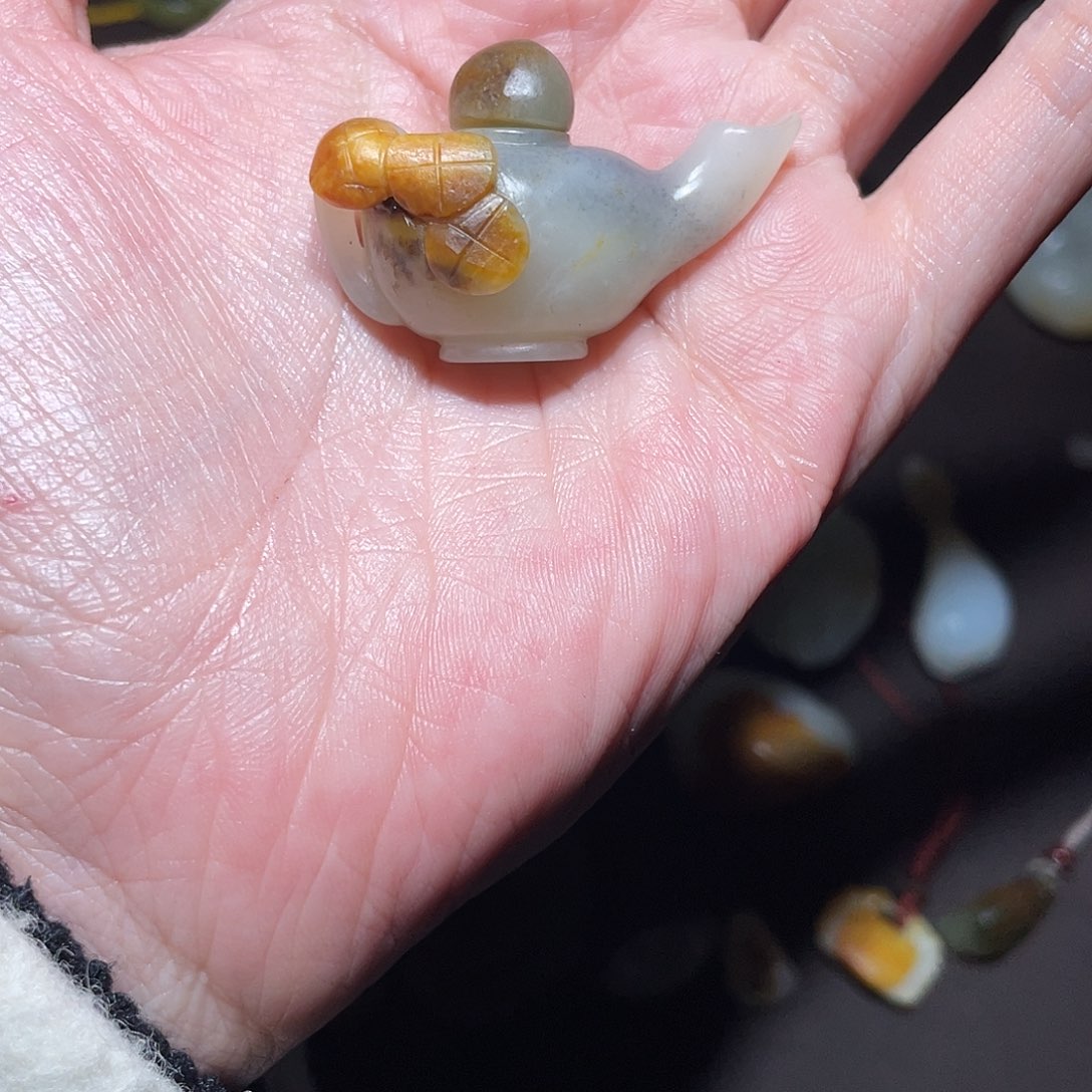 和田玉（糖玉）未镶嵌颈饰