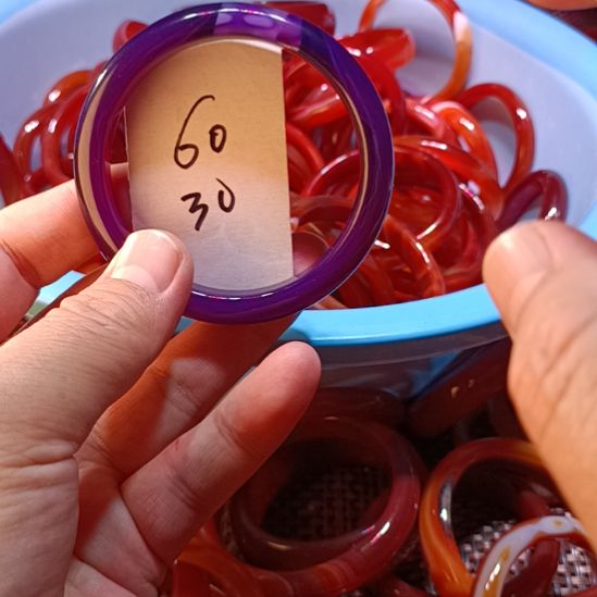 玛瑙/玉髓未镶嵌手镯