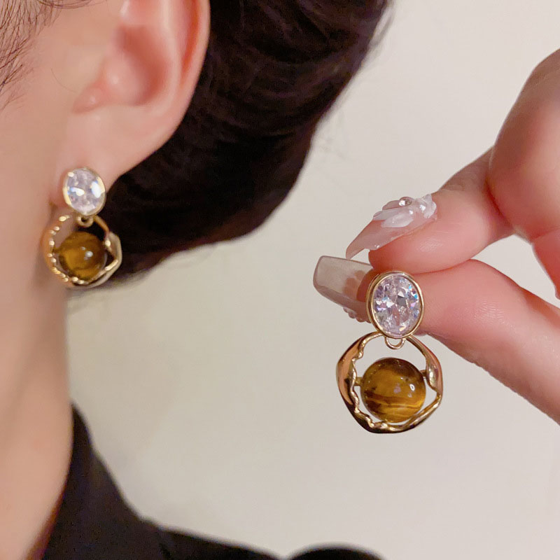 铜合金合成锆石耳饰 小众气质时尚独特设计感几何椭圆耳坠耳环