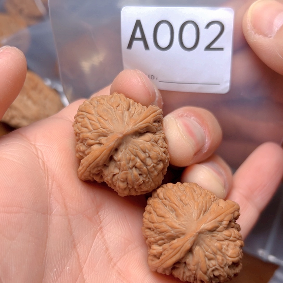 文玩核桃吊坠34红宝石核桃