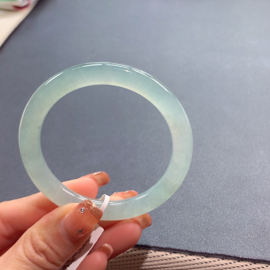 翡翠手镯未镶嵌31号超值推荐款