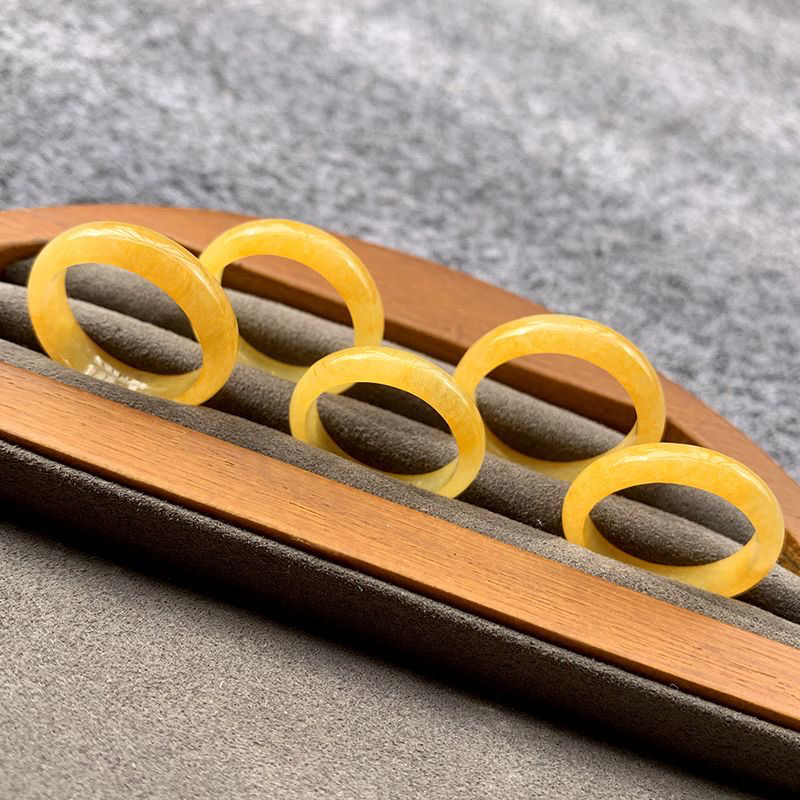 男女款古风玉石指环天然黄翡戒圈