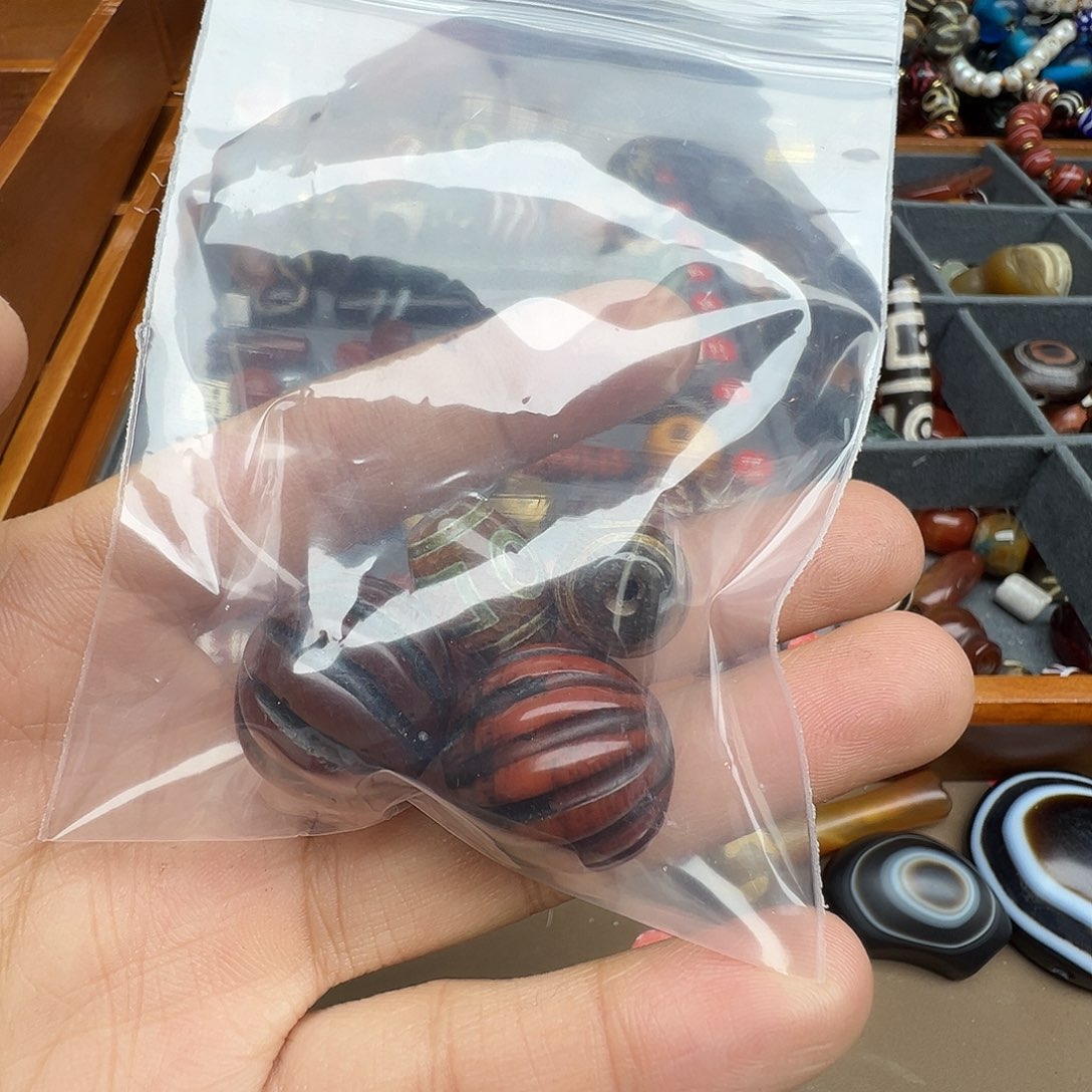 面***纱玛瑙/玉髓未镶嵌珠宝半成品