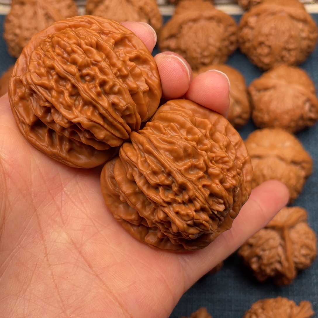 銧***玥文玩核桃把件42.9全品平谷楼