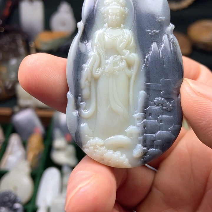 财***)和田玉未镶嵌颈饰