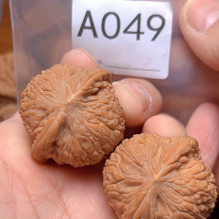 文玩核桃吊坠简**单39泥鳅背