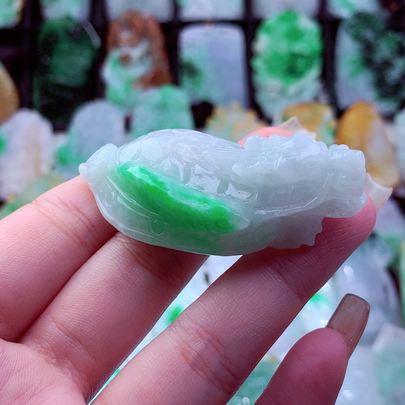 【闪购商品】翡翠颈饰未镶嵌挂件