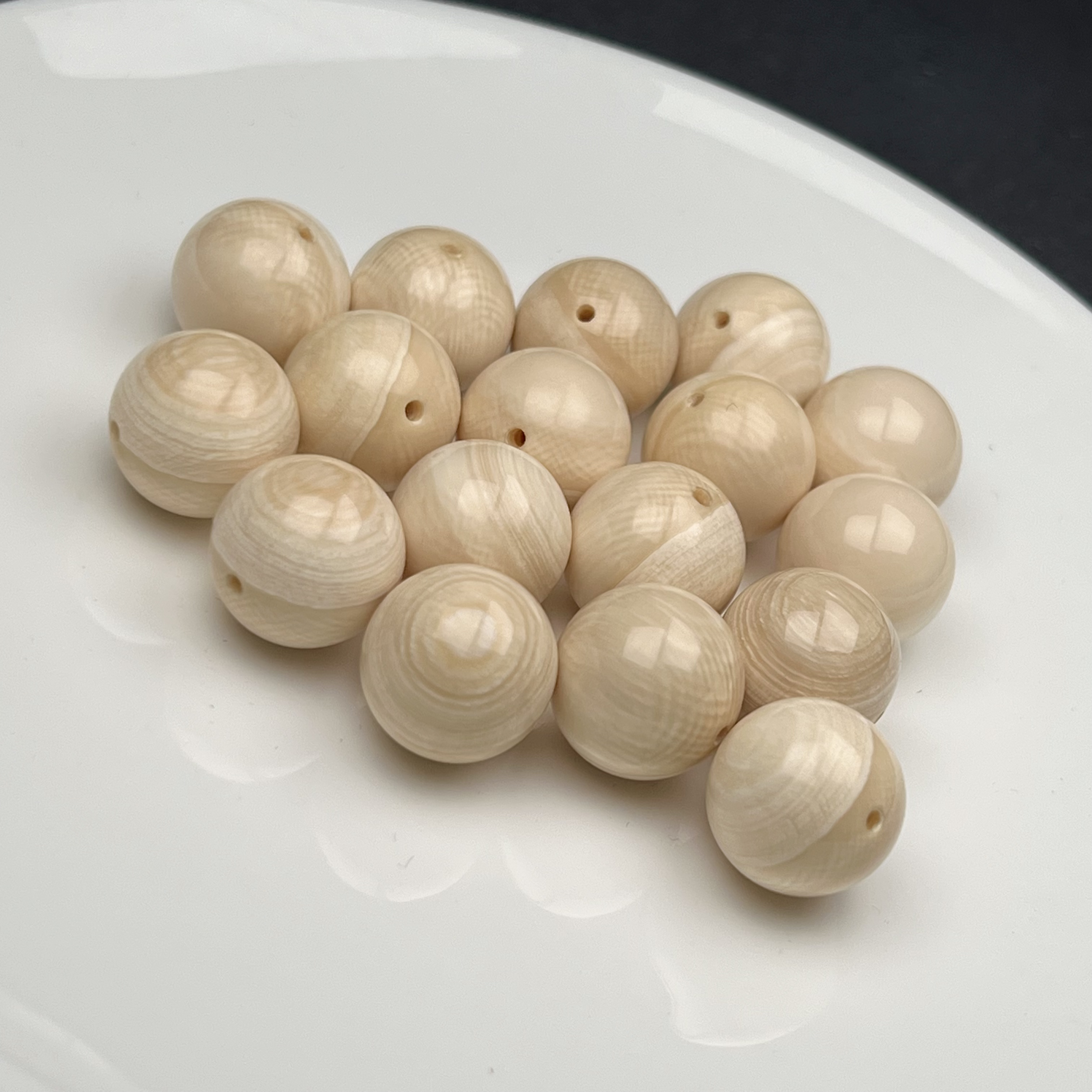 A146天然猛犸牙16mm精品大眼睛芝士皮单珠1粒