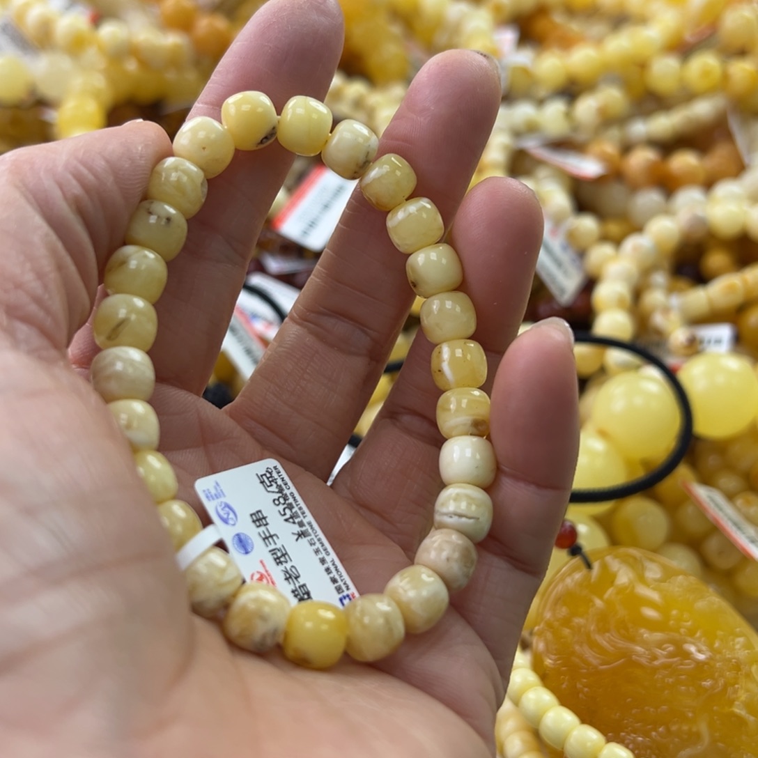 琥珀珠宝奇石未镶嵌