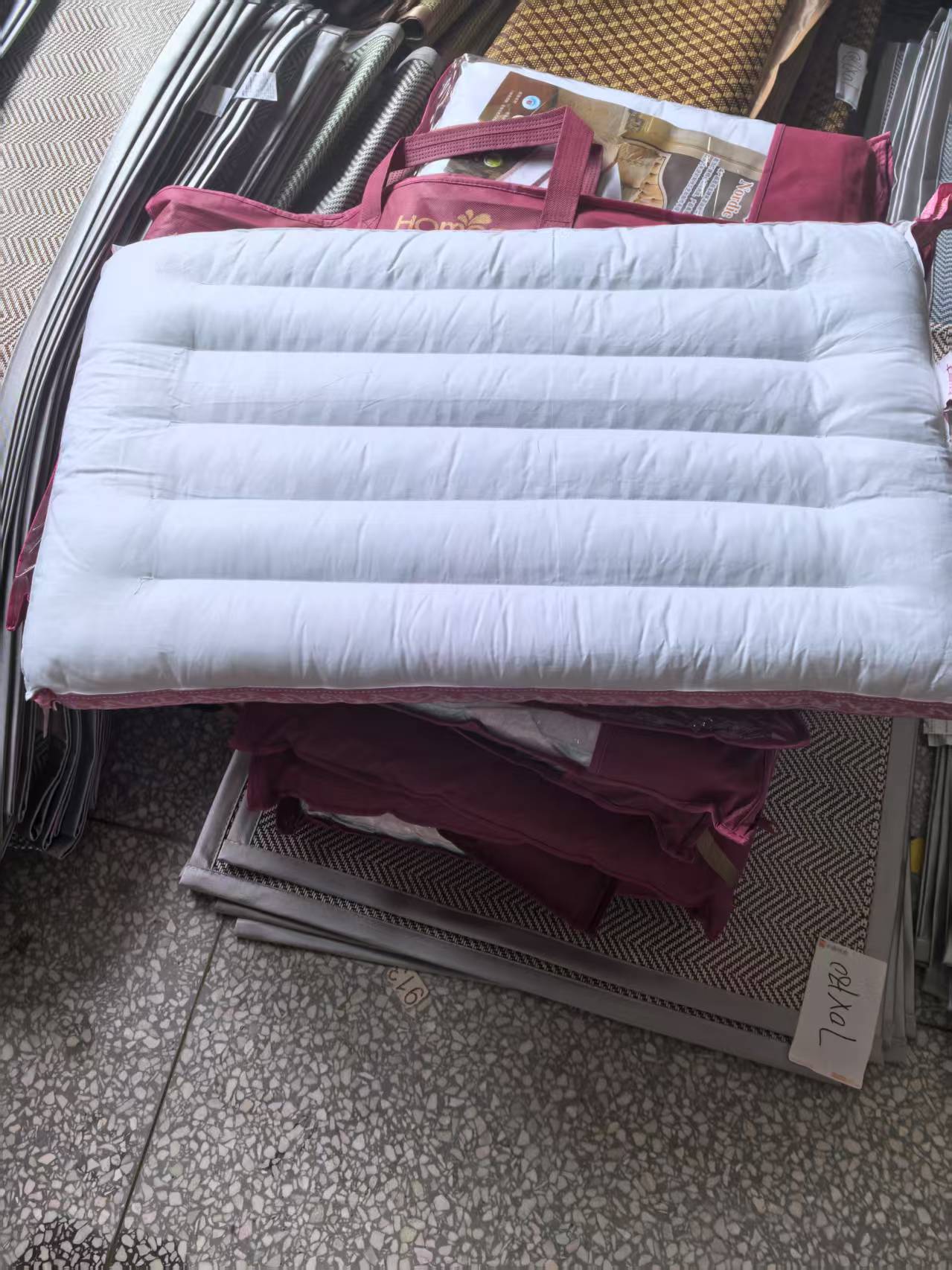 《兵哥外贸》3楼48×73粉边高支棉底枕 发1个