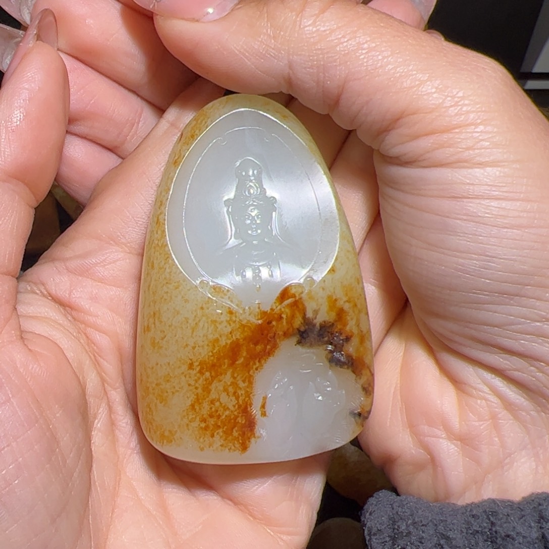 佛***光和田玉未镶嵌颈饰