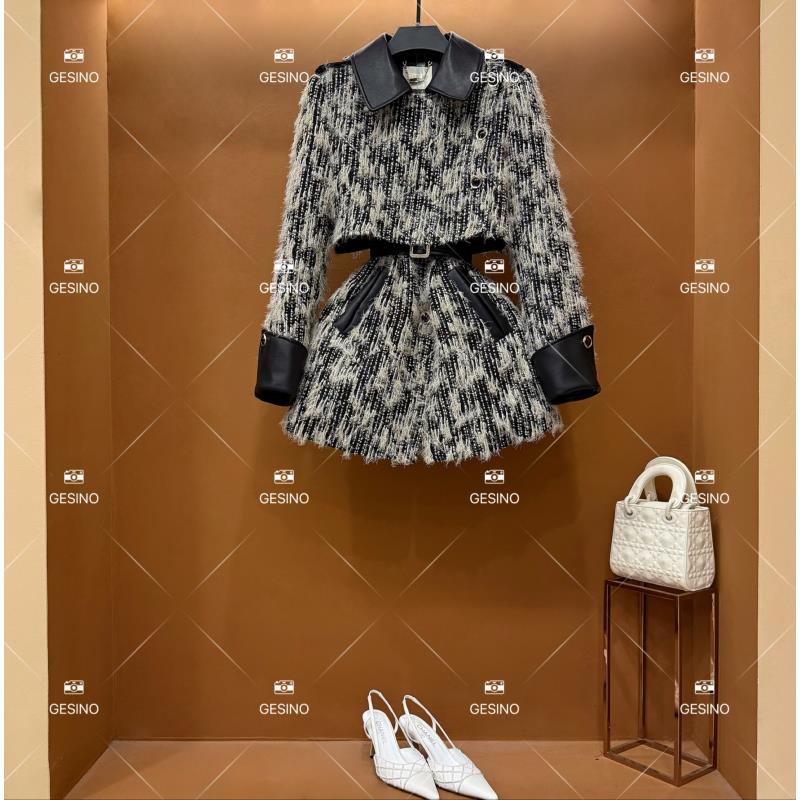 【丽】秋冬气质小香风时尚设计师中款外套 QD-2025306