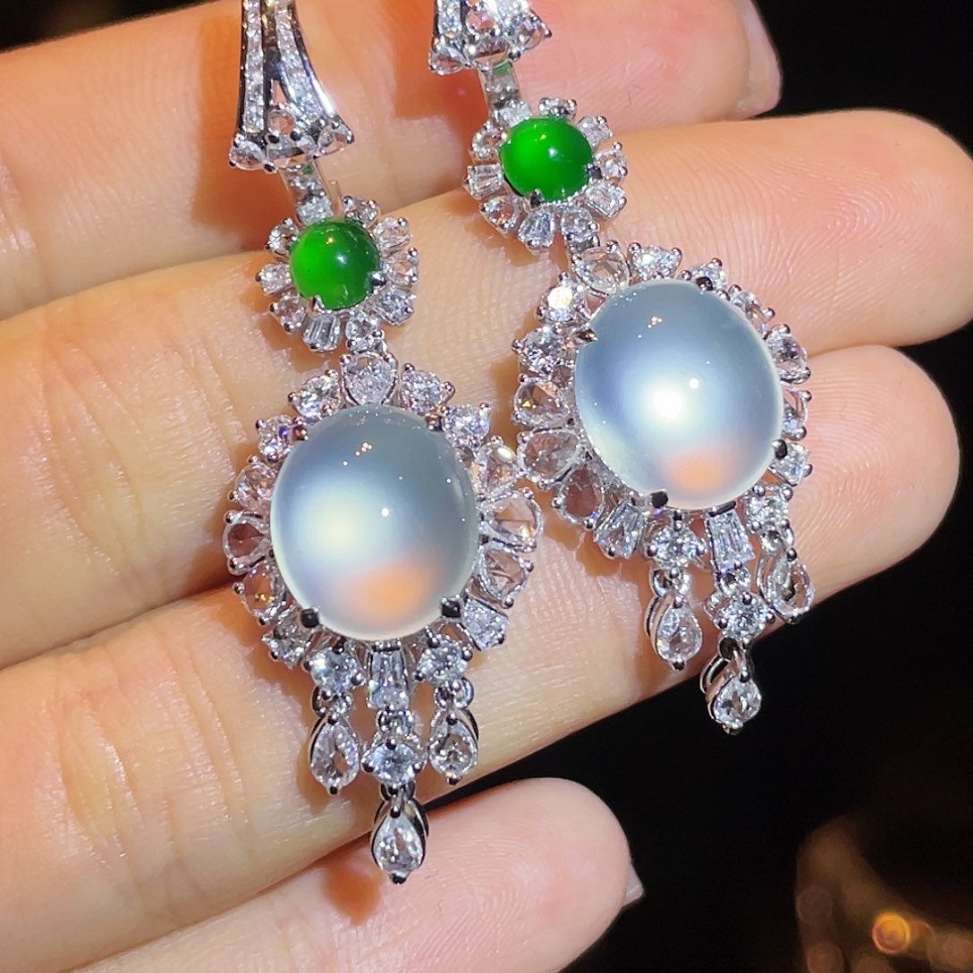 翡翠耳饰18K金镶嵌蛋面耳坠