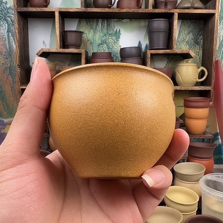 茶杯紫砂拙器甄选，纯原本矿。175毫升