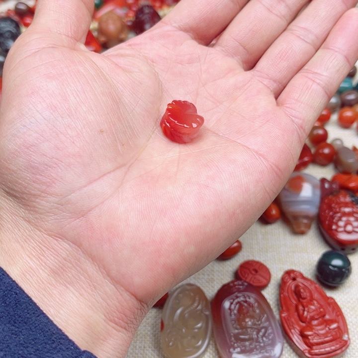 未镶嵌羽毛隔片南红玛瑙