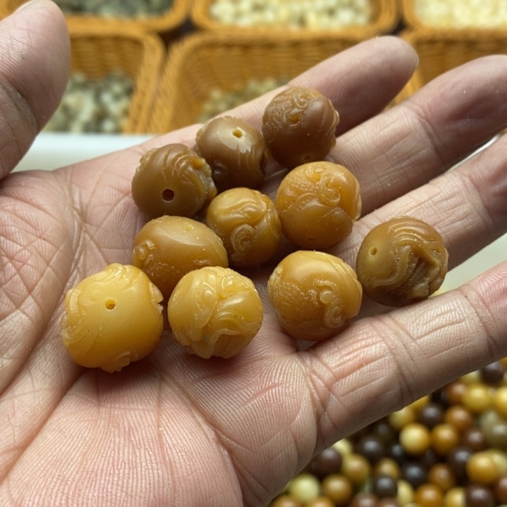 白玉菩提吊坠15风化恶僧10