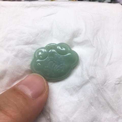 翡翠未镶嵌颈饰新店开业优惠多多