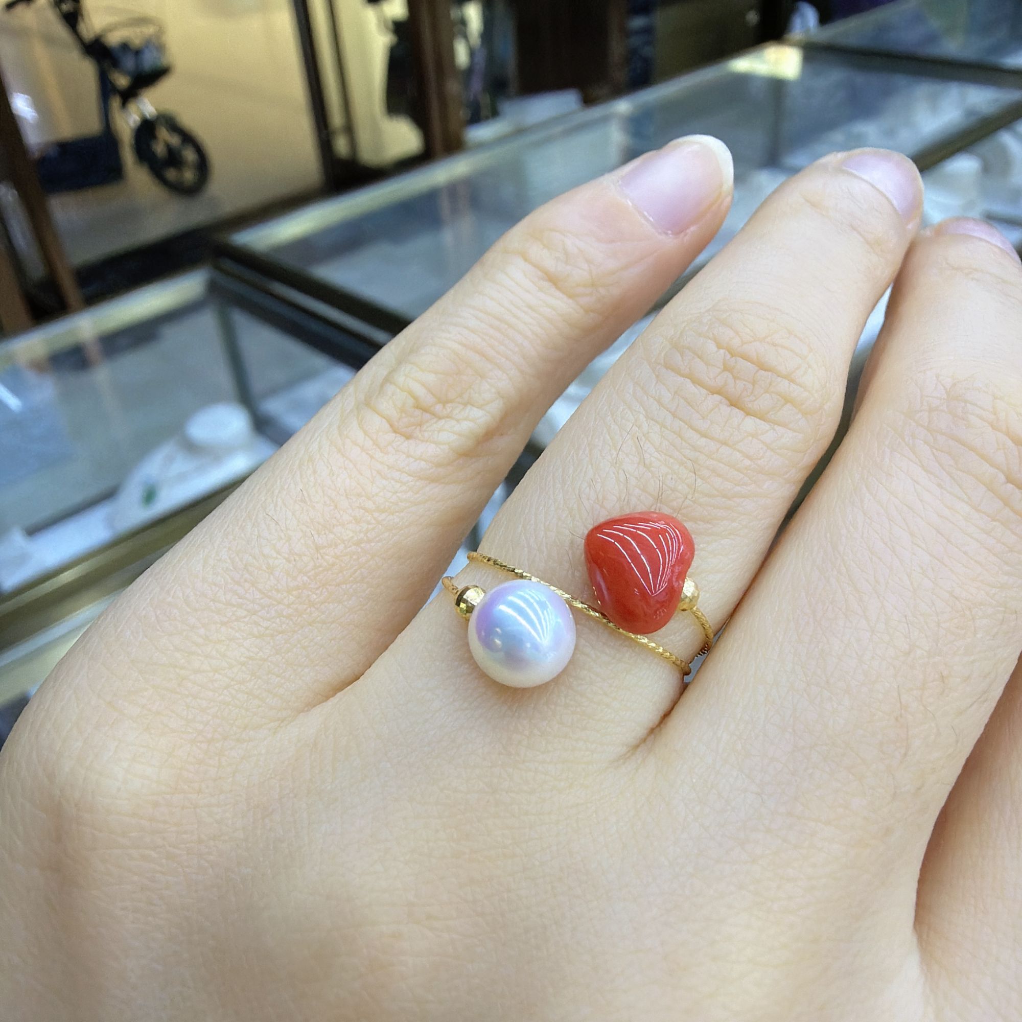 “红爱心”戒指 18k 6-7mm  2755H00DY