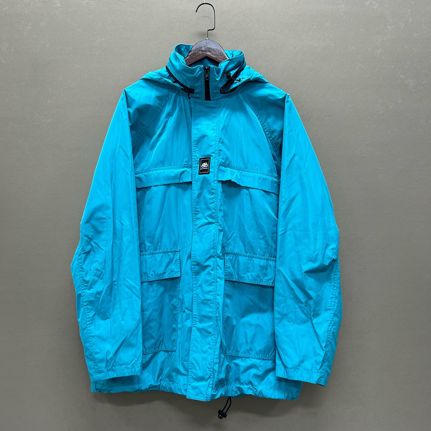 99新 Balenciaga/巴黎世家 蓝色冲锋衣湖水蓝 44码 ys001126