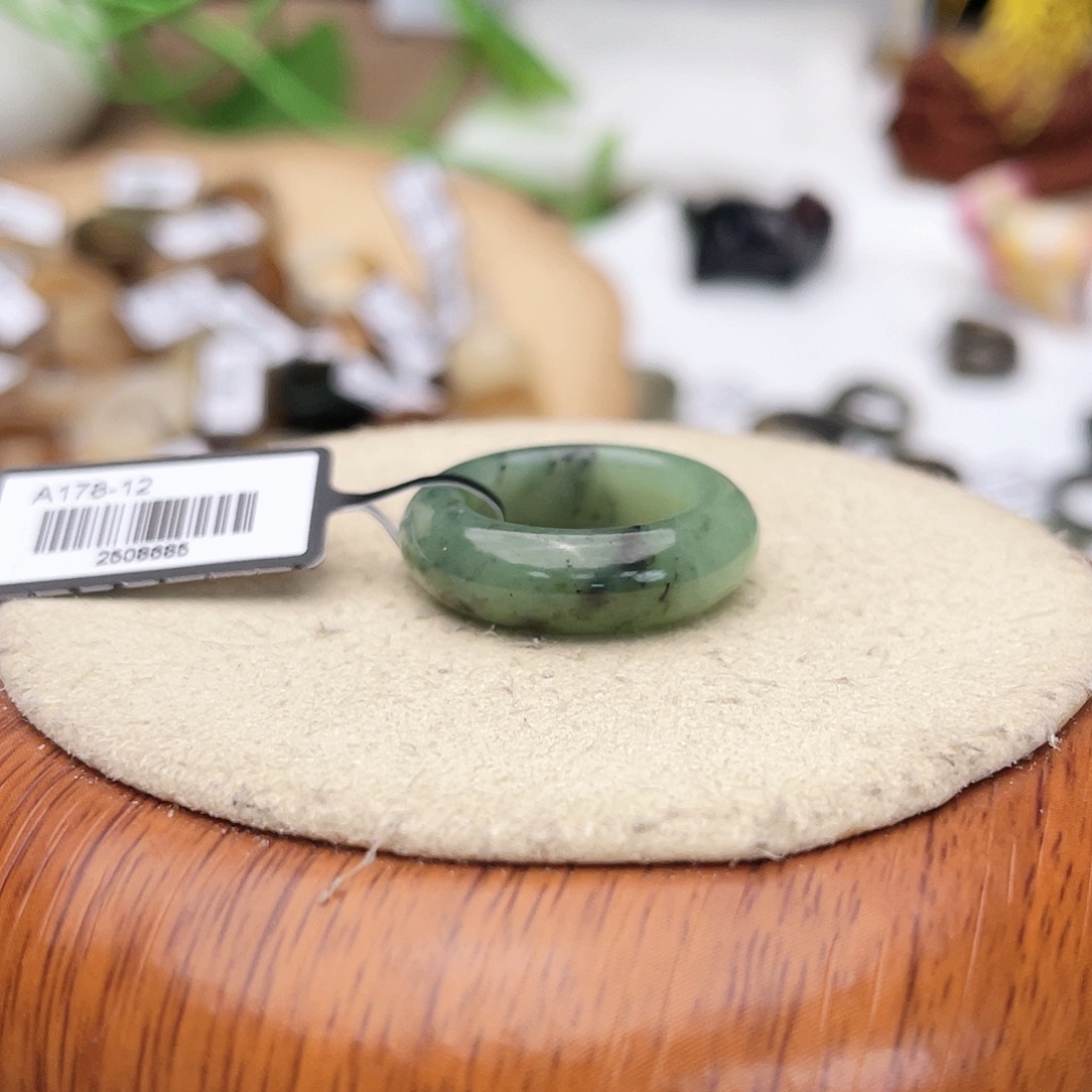 未镶嵌戒指和田玉（糖玉）c112乌兰海轮胎15.8不退货