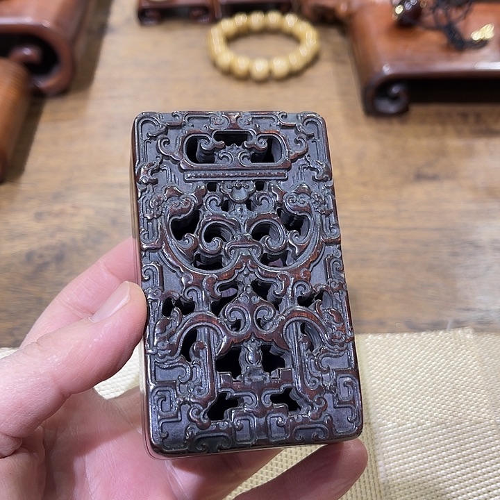 香榧木鲁班木器直播间开播放漏中